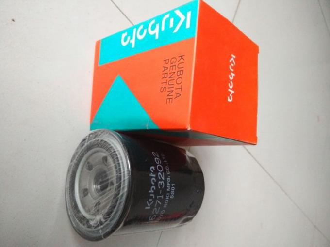 Kubota بیل مکانیکی / Harvester 16271-32092 Lubriگربهing Oil Filter Kubota Oil Filter 0